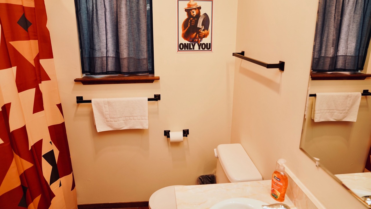 Photo of Bathroom in Yosemite West