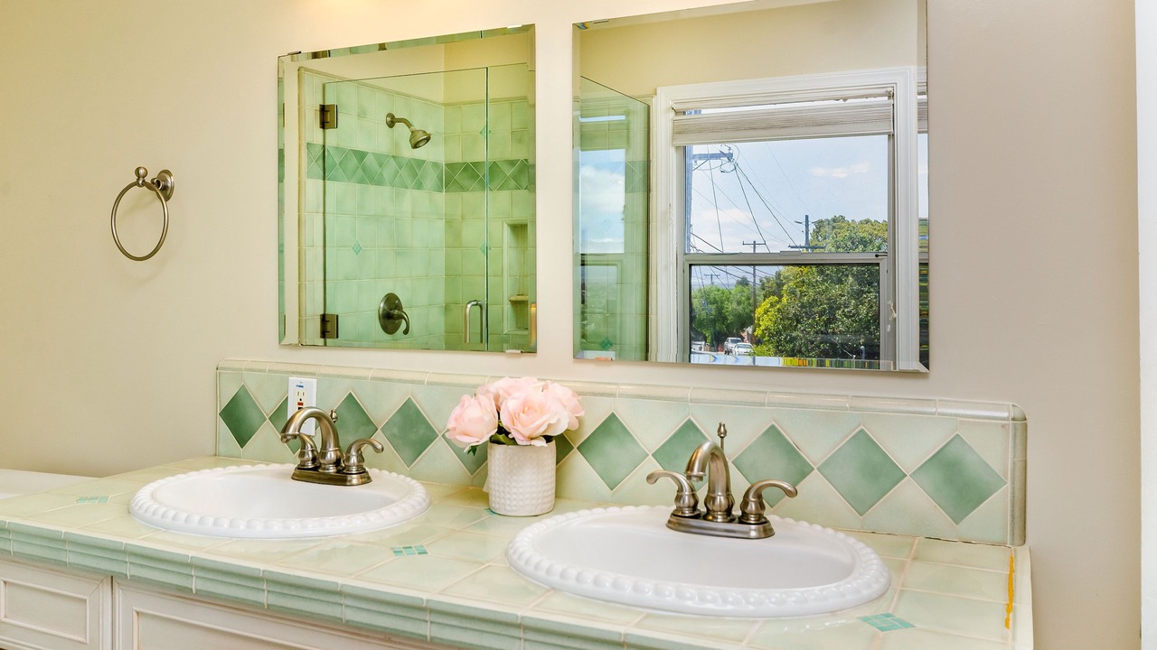 Photo of Bathroom in South San Mateo