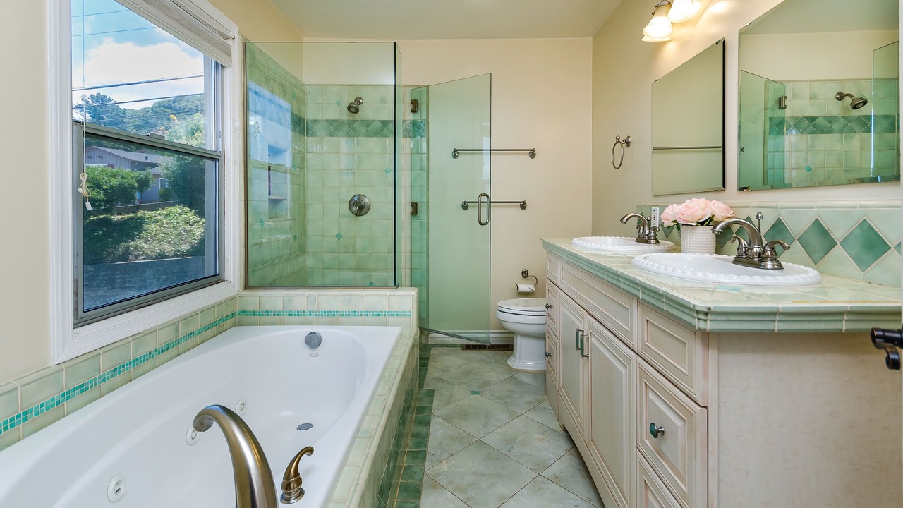 Photo of Bathroom in South San Mateo