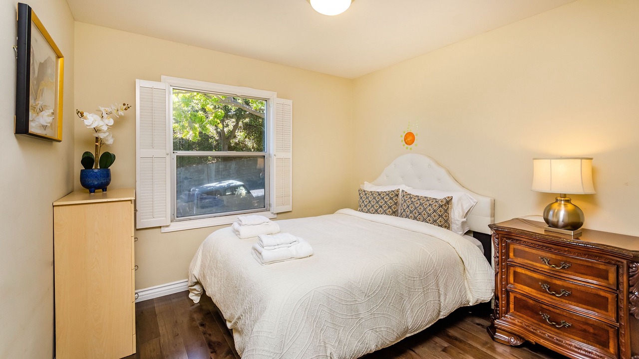Photo of Bedroom in South San Mateo