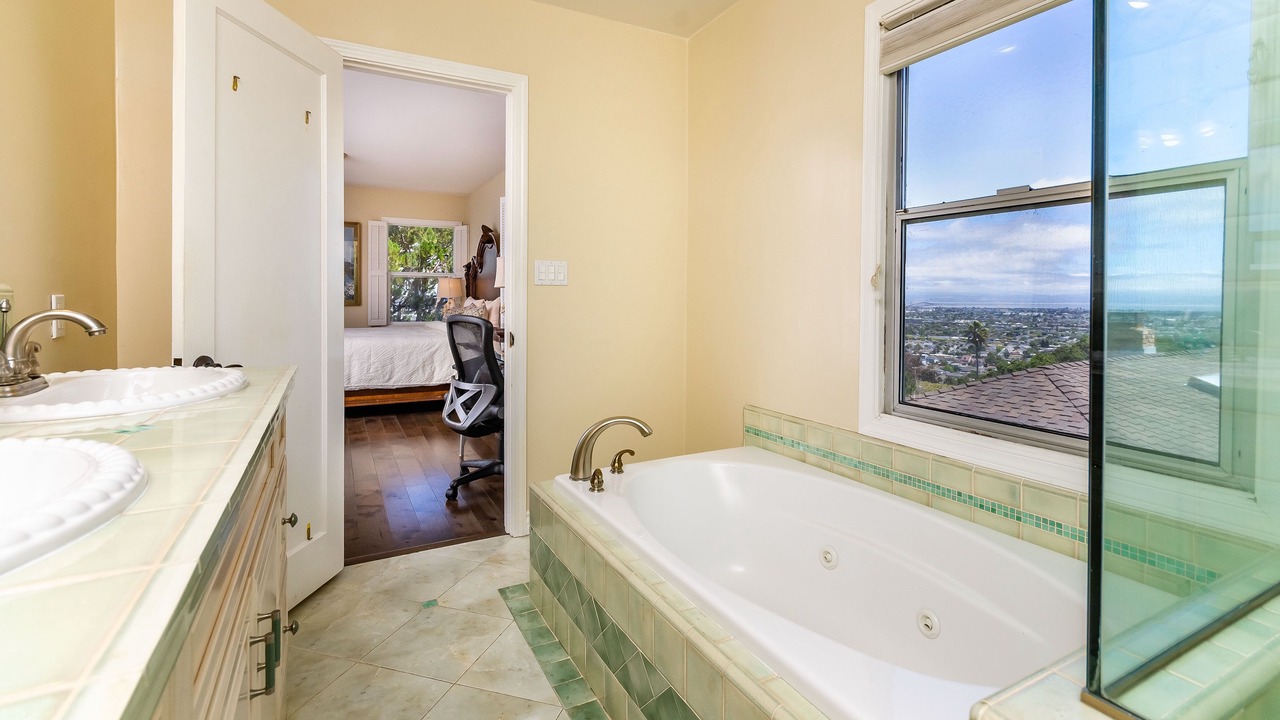 Photo of Bathroom in South San Mateo