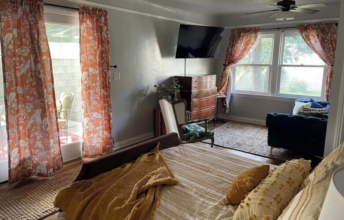 Photo of Bedroom in Oleander - Sunset