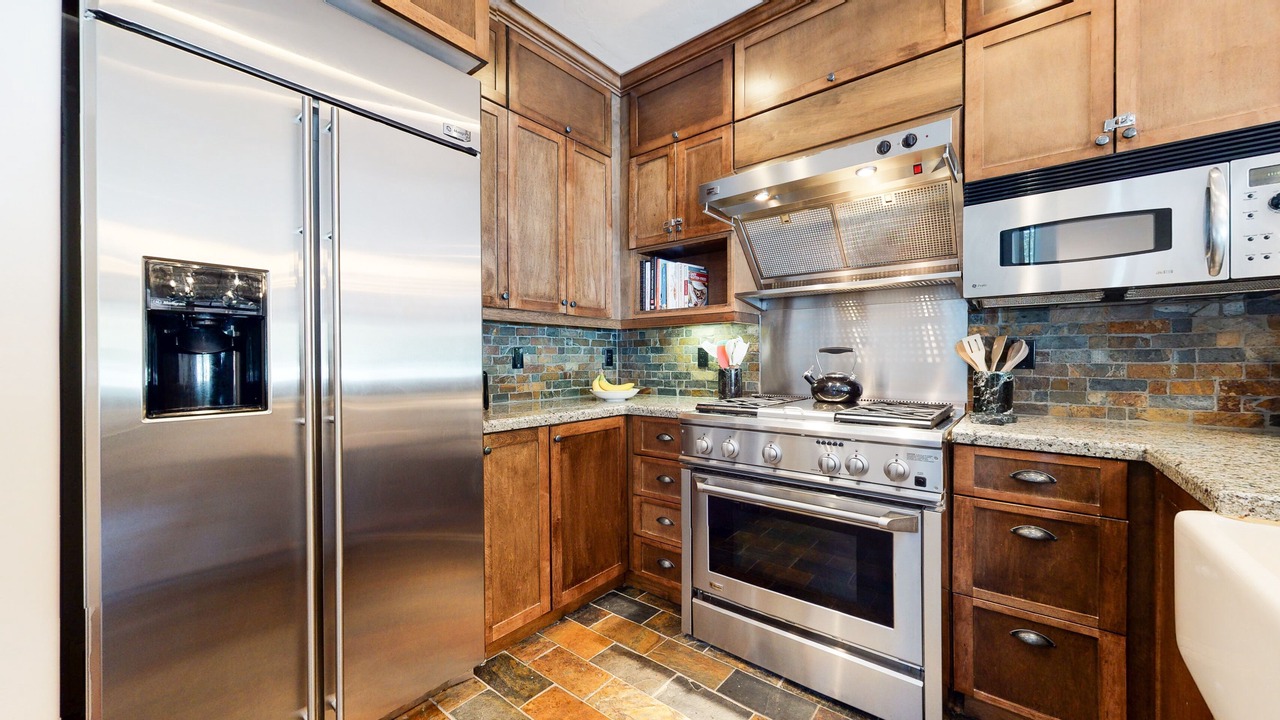 Photo of Kitchen in Woodwinds