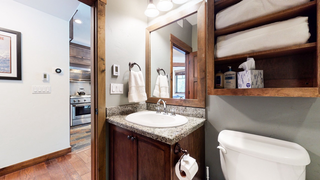 Photo of Bathroom in Woodwinds