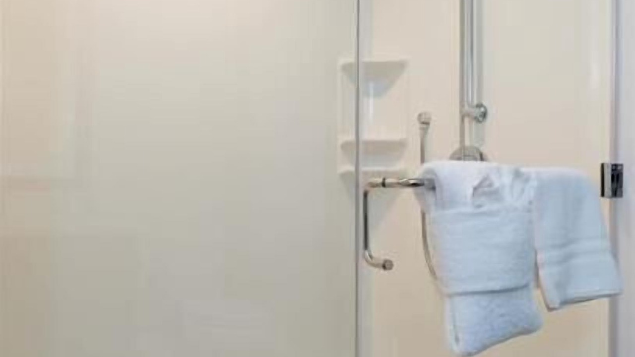 Photo of Bathroom in Shoreline West