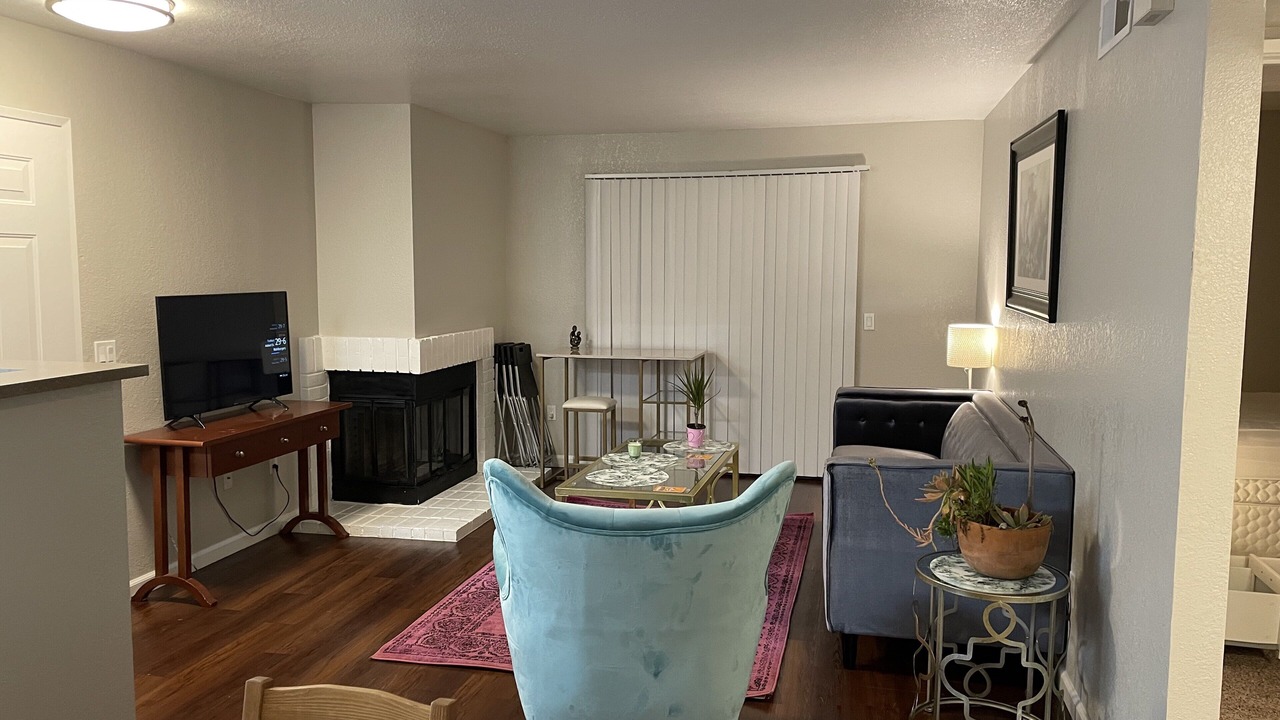 Photo of Livingroom in El Macero