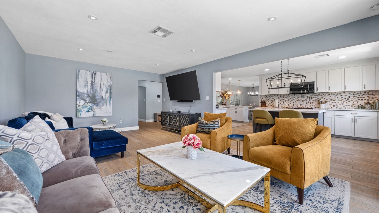 Photo of Livingroom in West Park Community