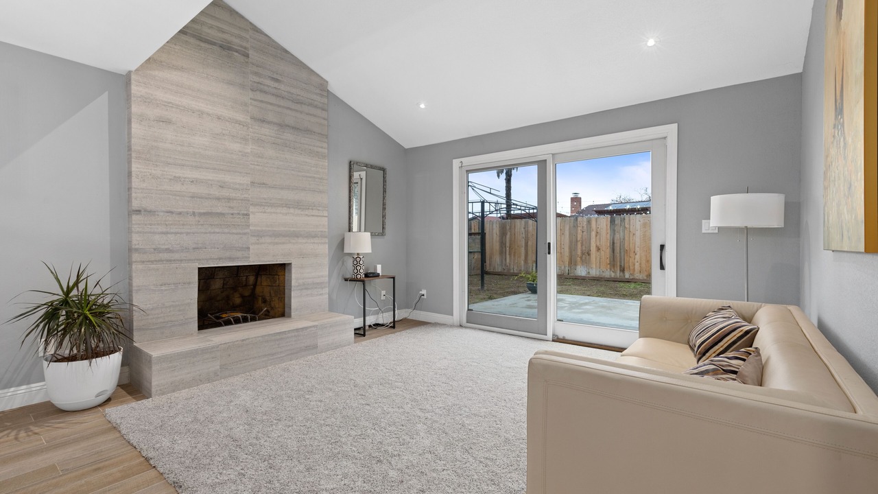 Photo of Livingroom in West Park Community