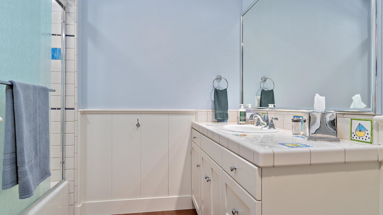 Photo of Bathroom in Park Hill