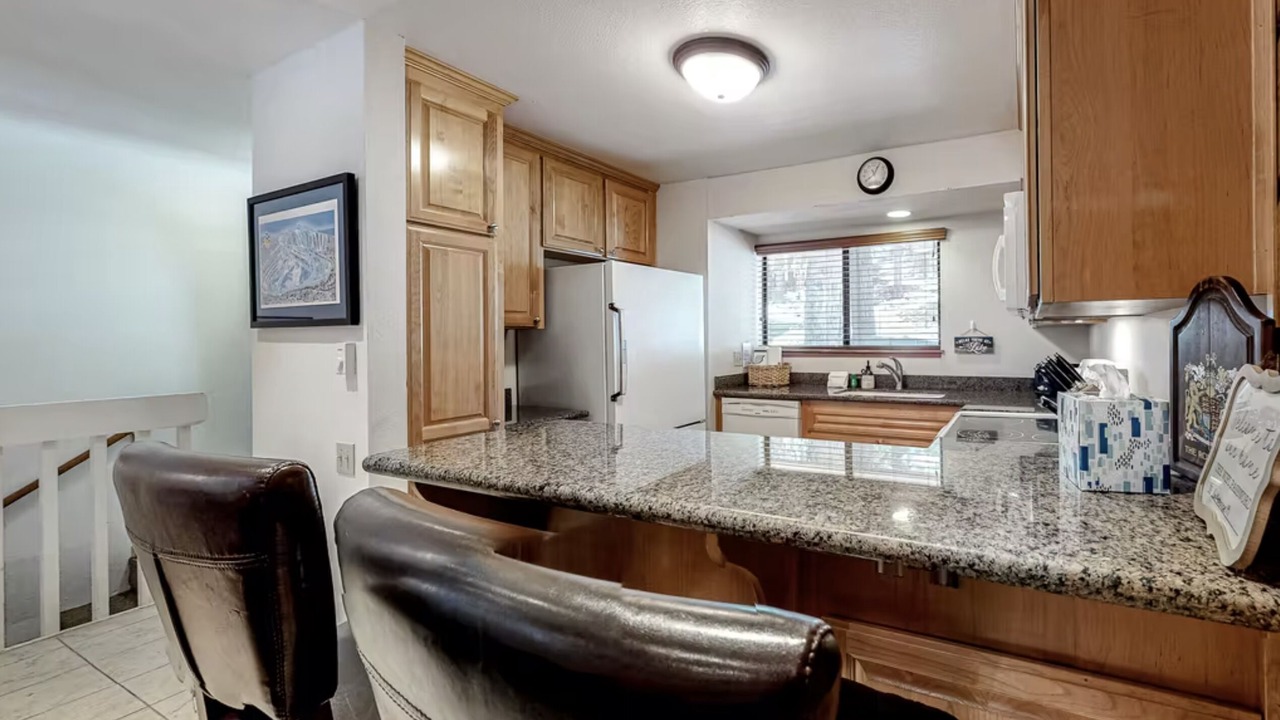 Photo of Kitchen in Lakeshore