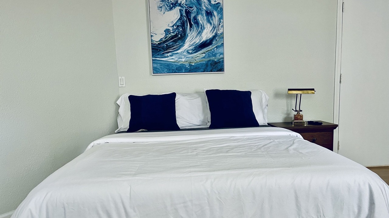 Photo of Bedroom in Oakland