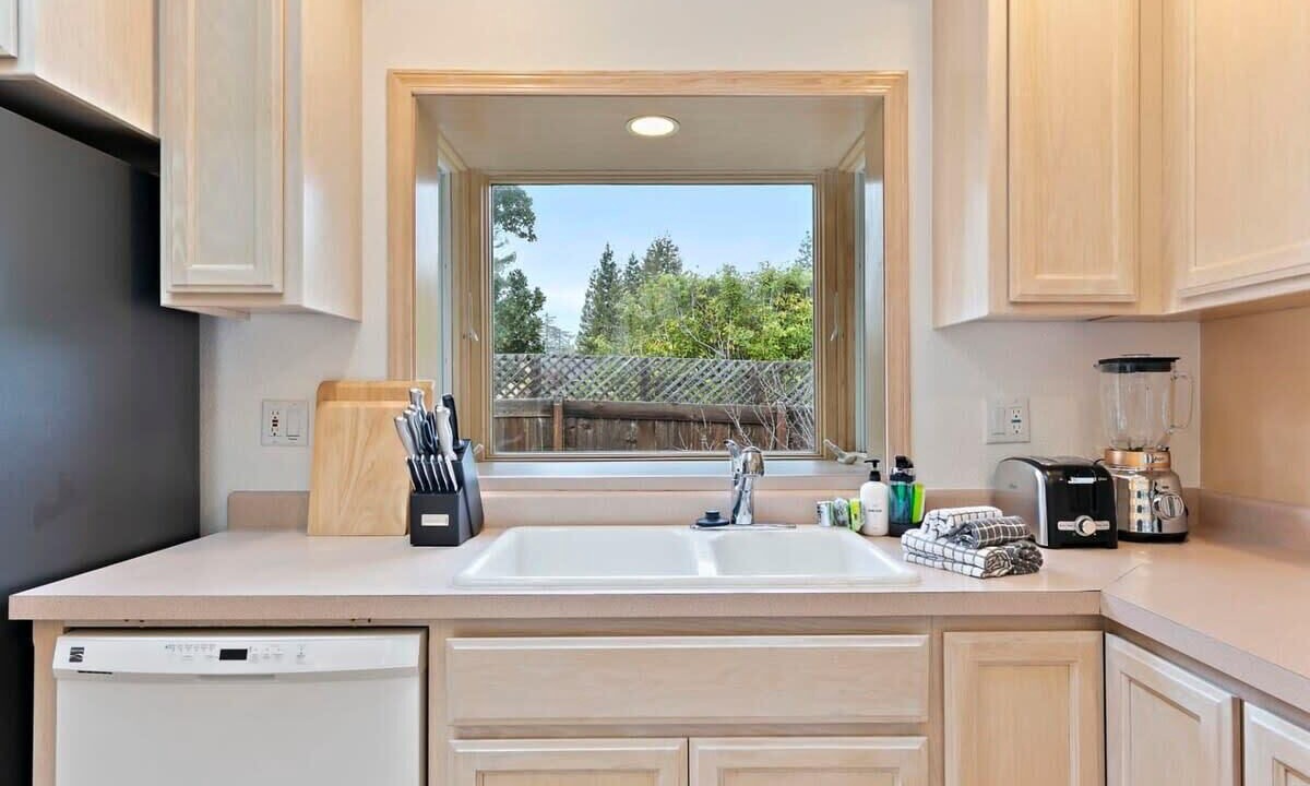 Photo of Kitchen in Loyola