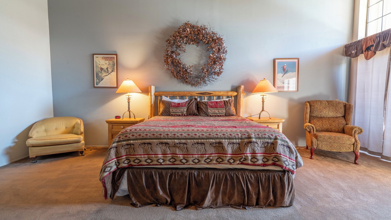 Photo of Bedroom in June Lake