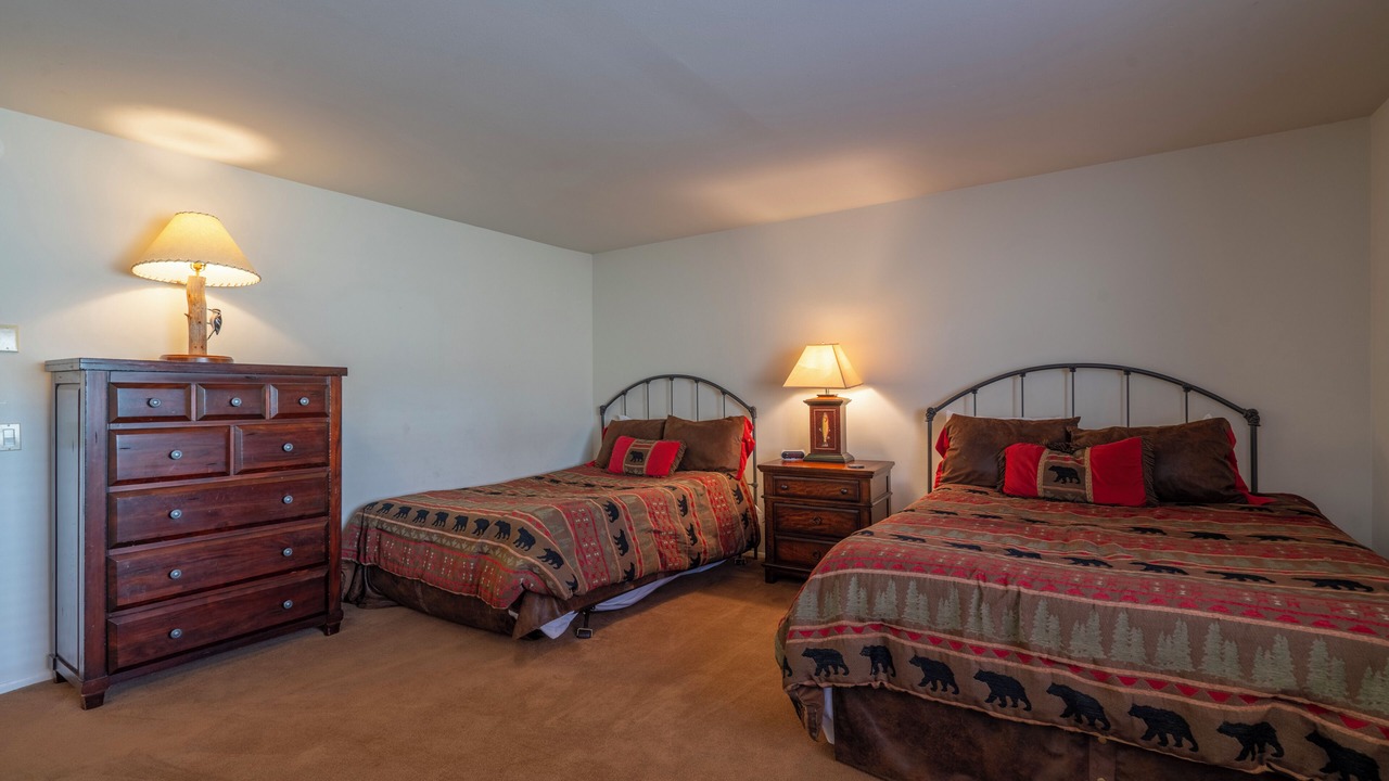 Photo of Bedroom in June Lake