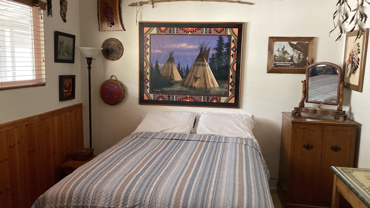 Photo of Bedroom in Kernville