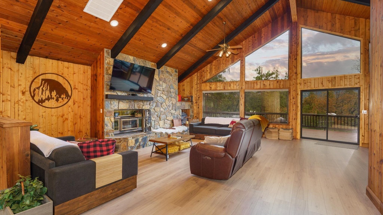 Photo of Outdoor in Oakhurst
