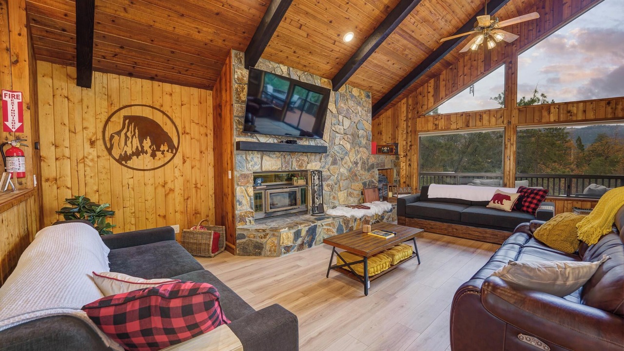Photo of Bedroom in Oakhurst