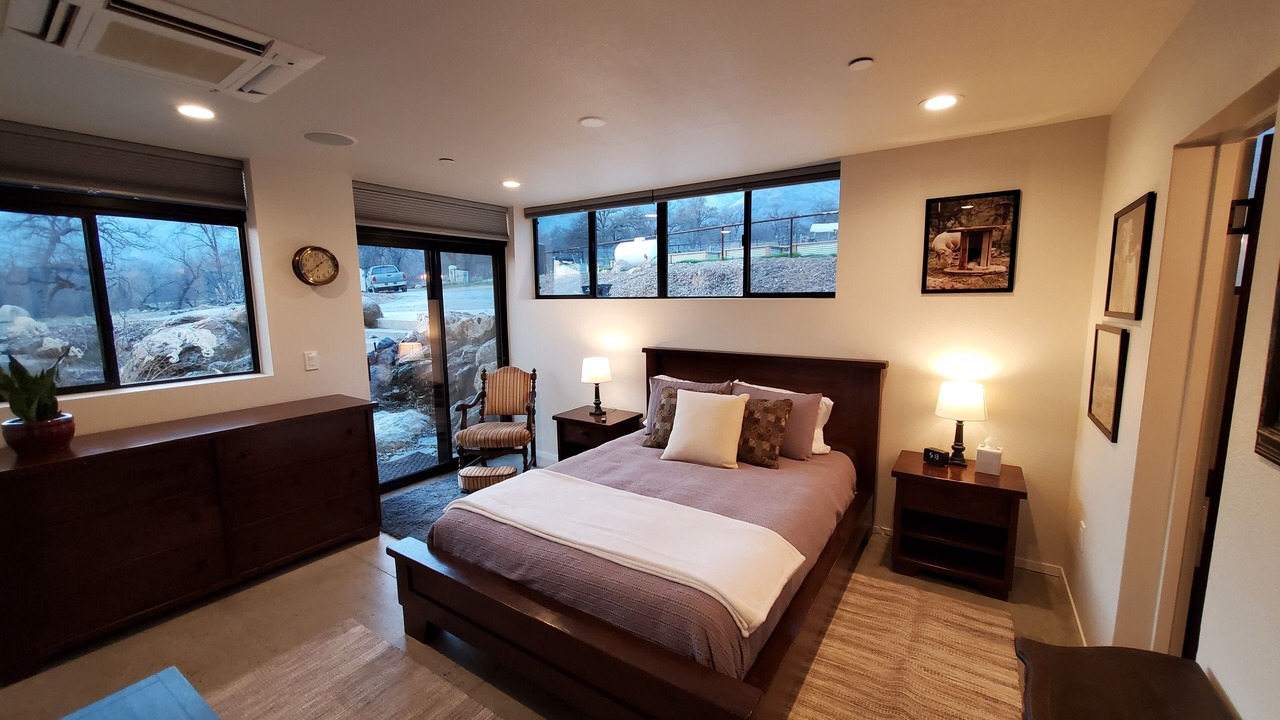 Photo of Bedroom in Three Rivers