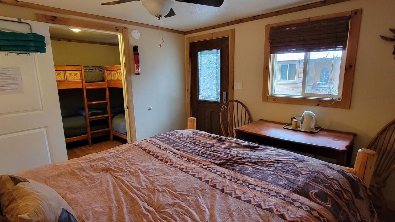 Photo of Bedroom in Shingletown