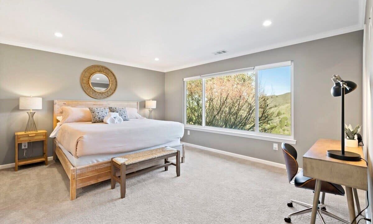Photo of Bedroom in Park Pacifica