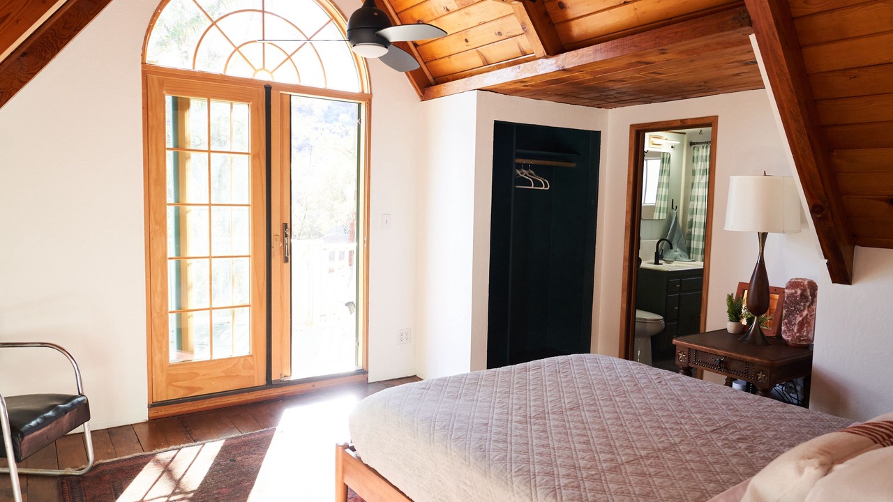Photo of Bedroom in Kernville