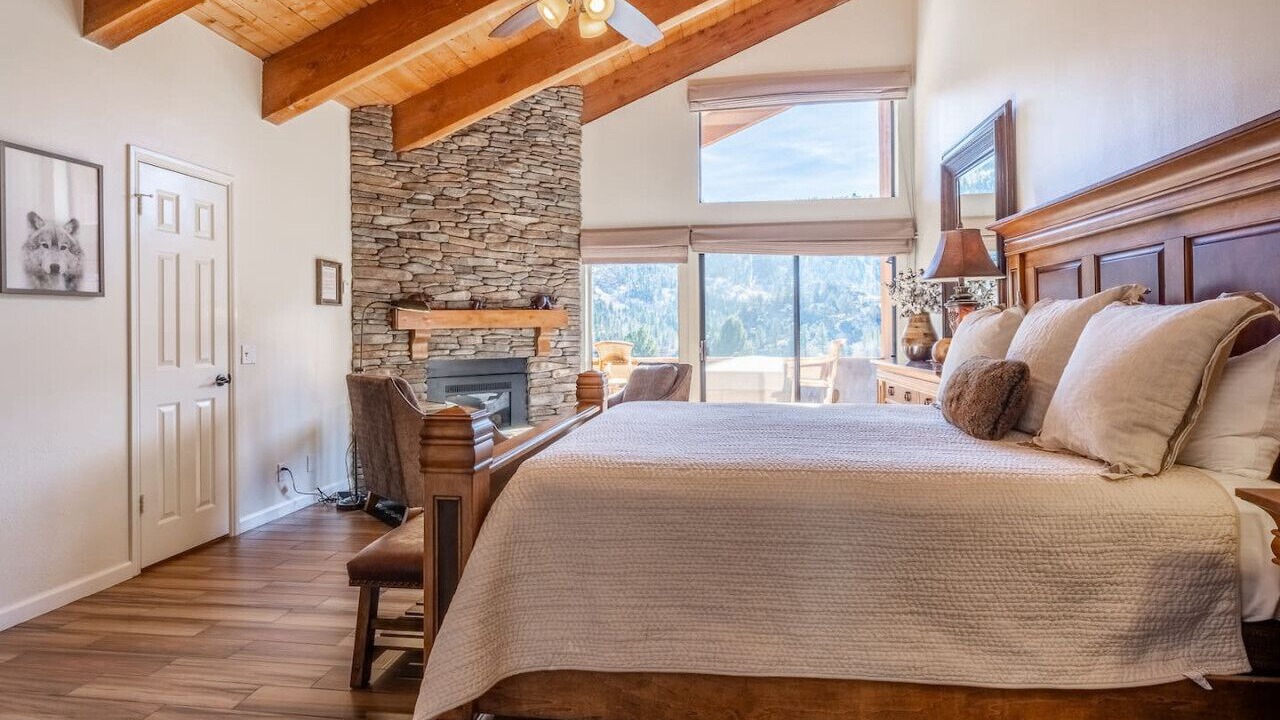 Photo of Bedroom in June Lake