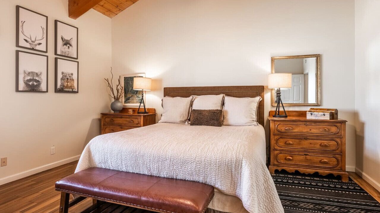 Photo of Bedroom in June Lake