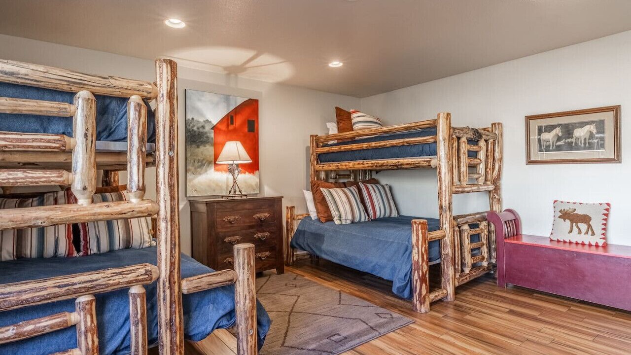 Photo of Bedroom in June Lake