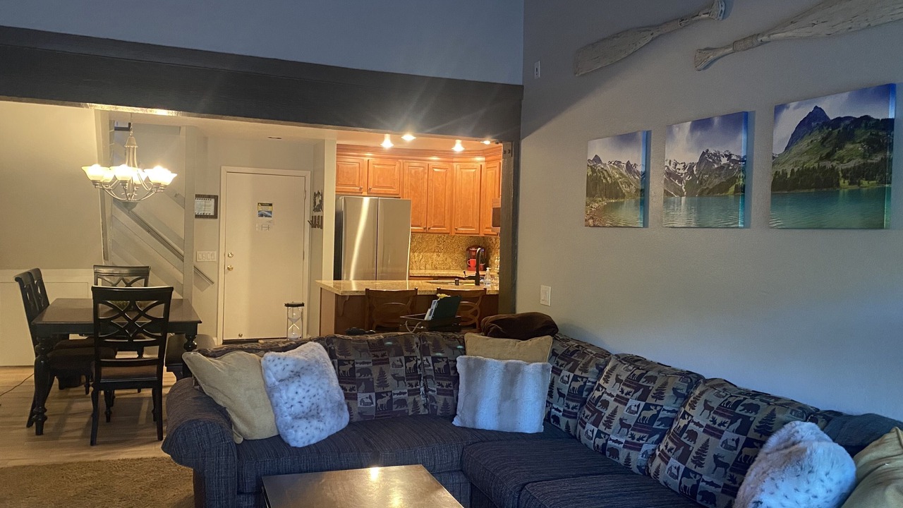 Photo of Livingroom in Mammoth Lakes
