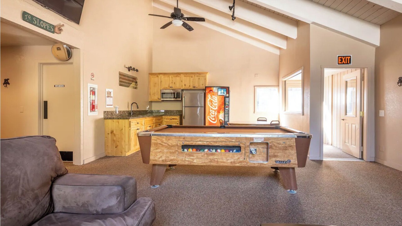 Photo of Bedroom in Mammoth Lakes