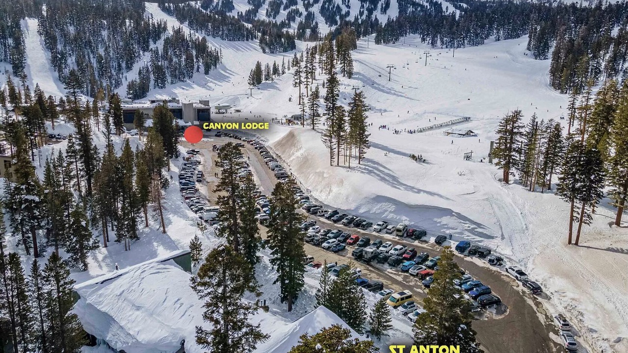 Photo of Outdoor in Mammoth Lakes