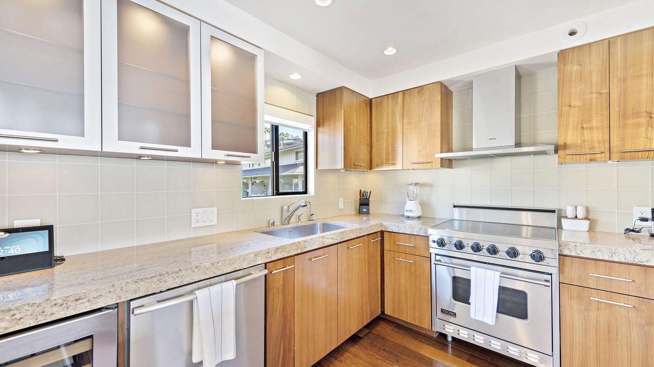 Photo of Kitchen in South Laguna