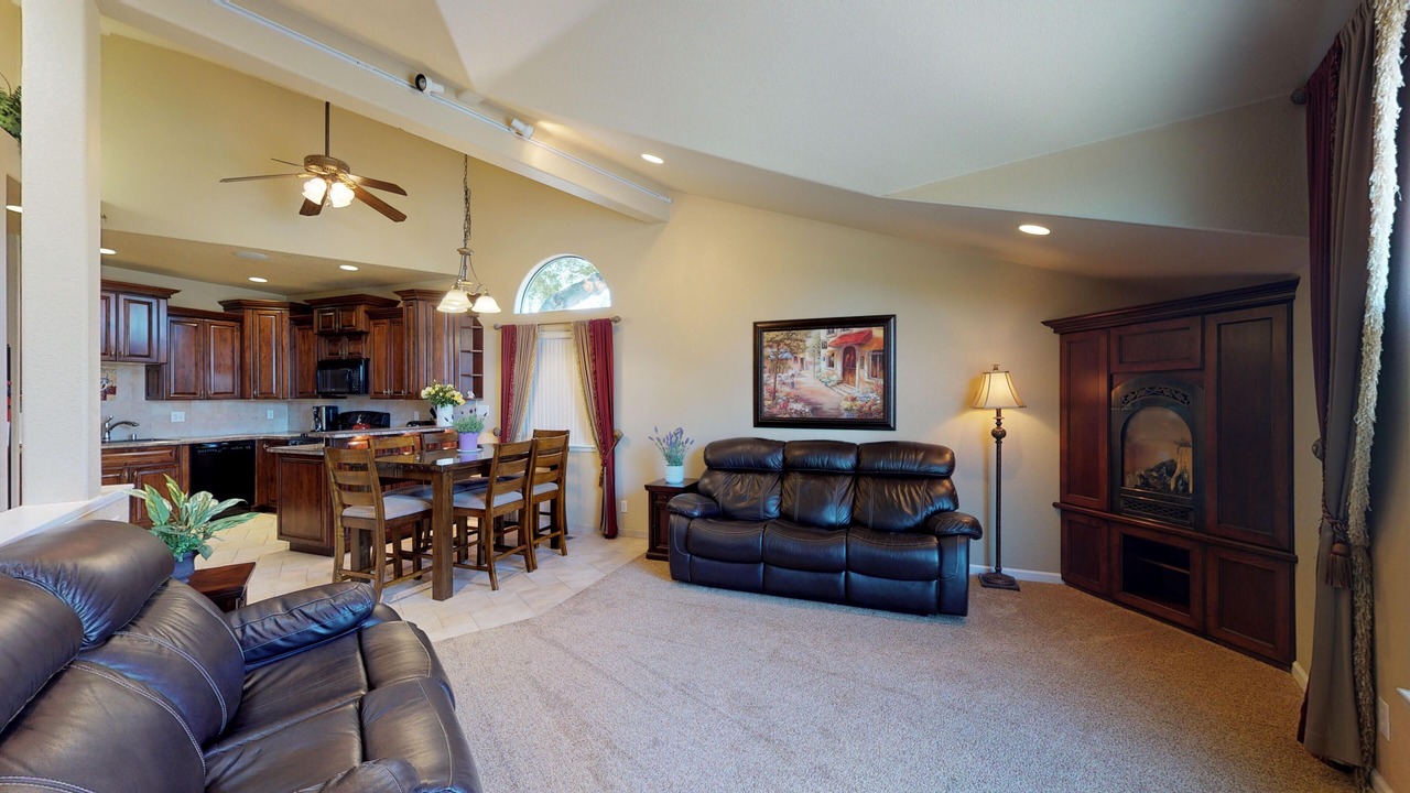 Photo of Livingroom in Castro Valley
