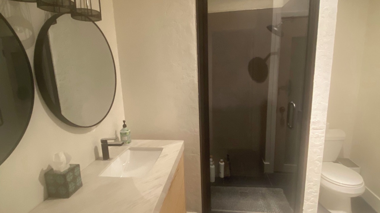 Photo of Bathroom in Groveland