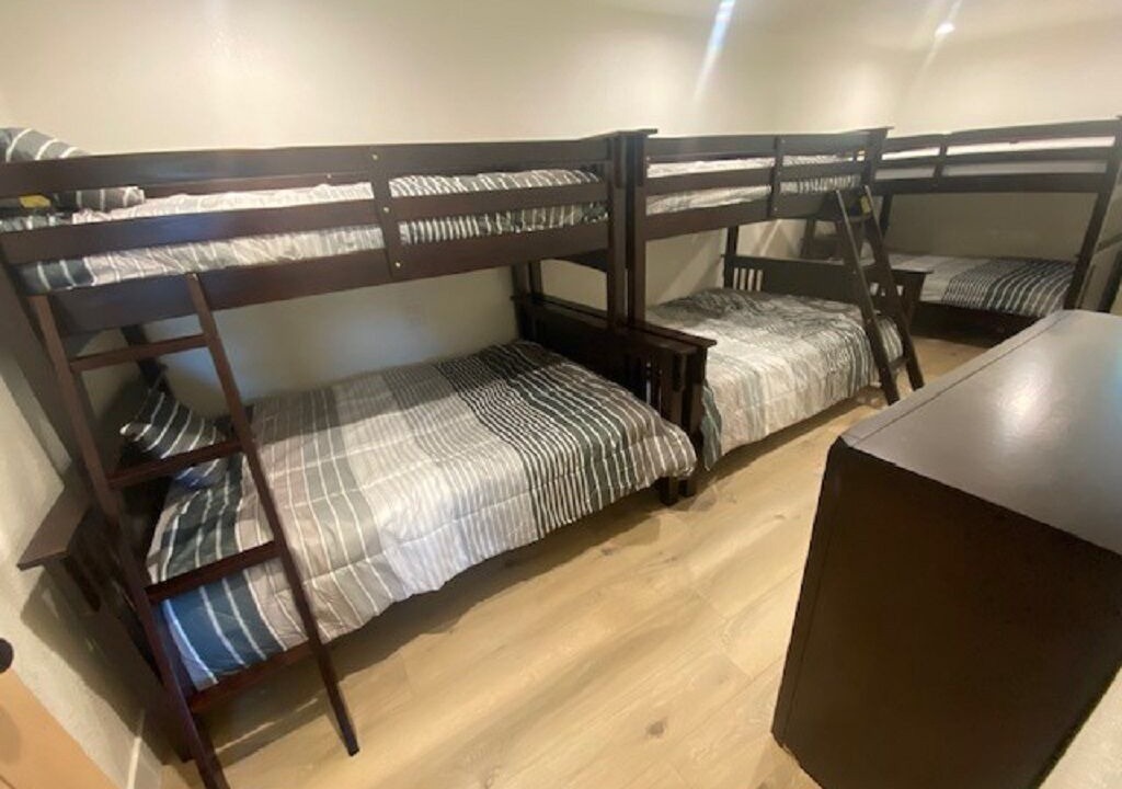 Photo of Bedroom in Groveland