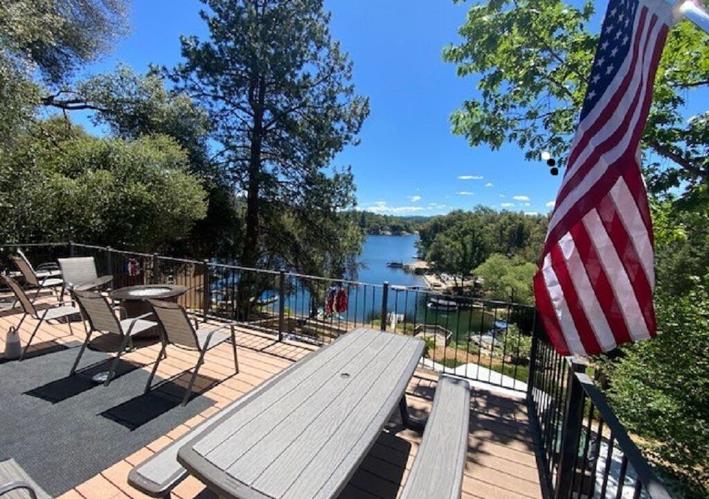 Photo of Outdoor in Groveland