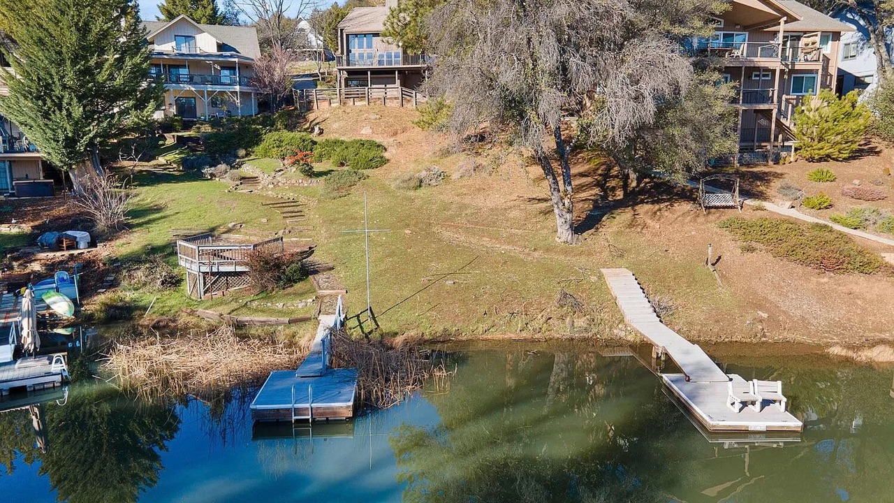Photo of Outdoor in Groveland