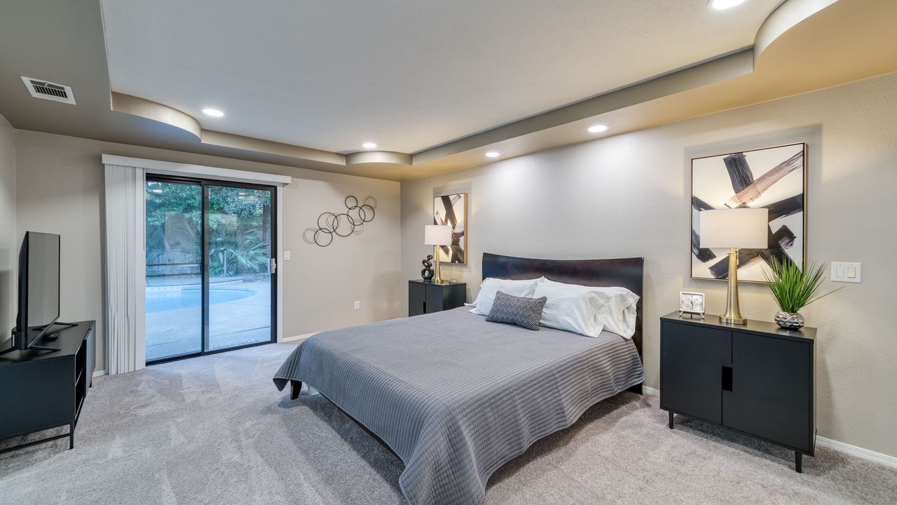 Photo of Bedroom in Raisin