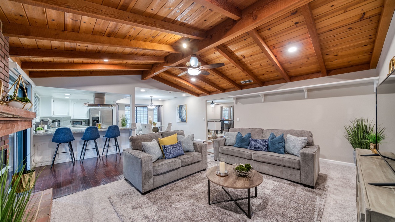 Photo of Livingroom in Raisin