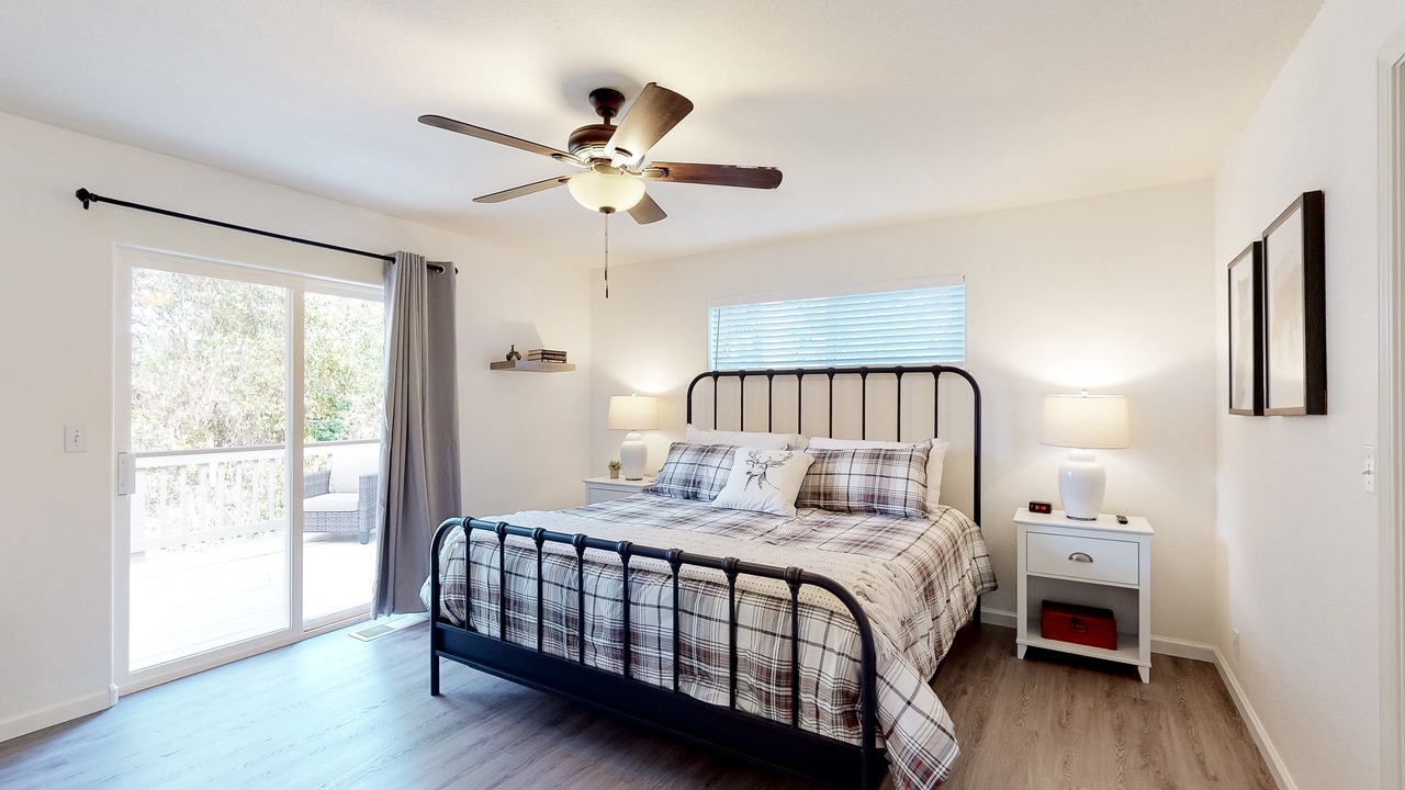 Photo of Bedroom in Groveland