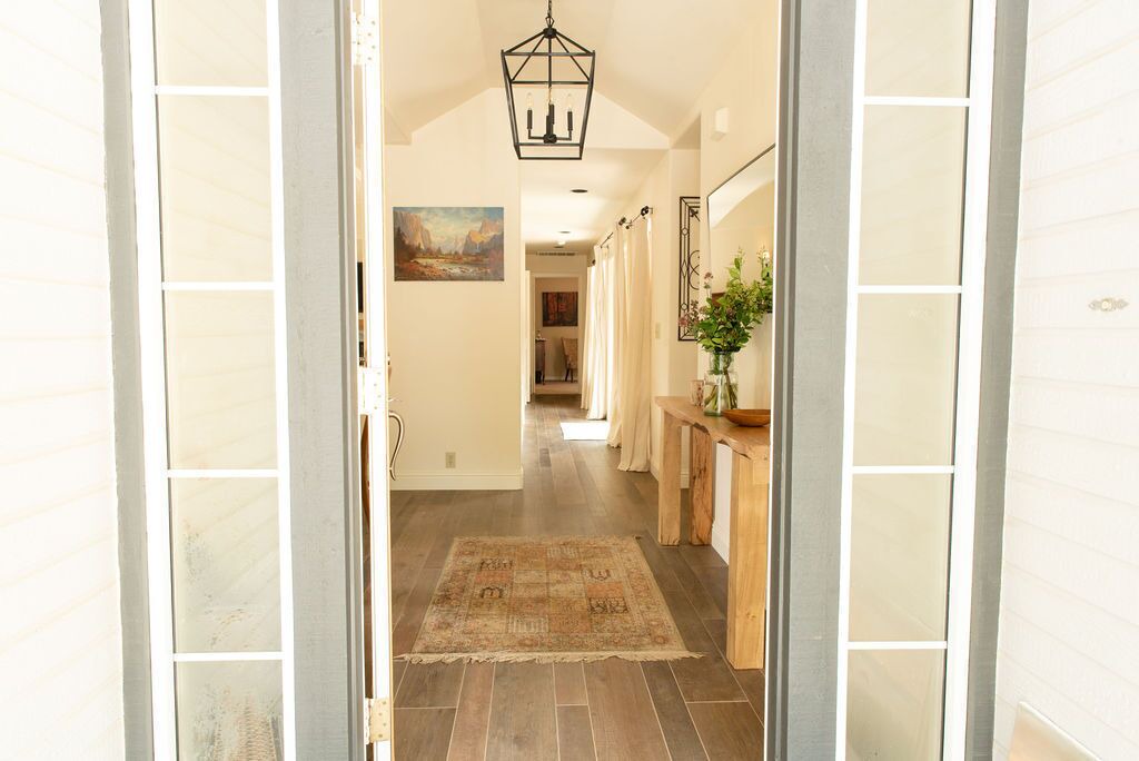 Photo of Bedroom in Groveland