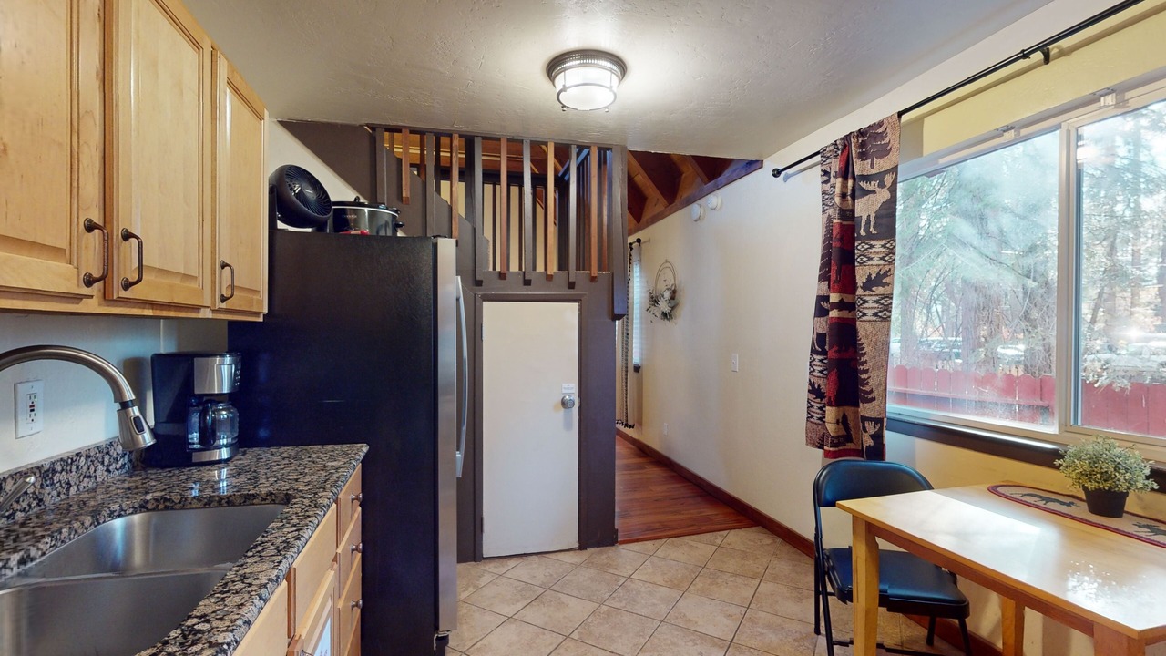 Photo of Kitchen in Black Bart