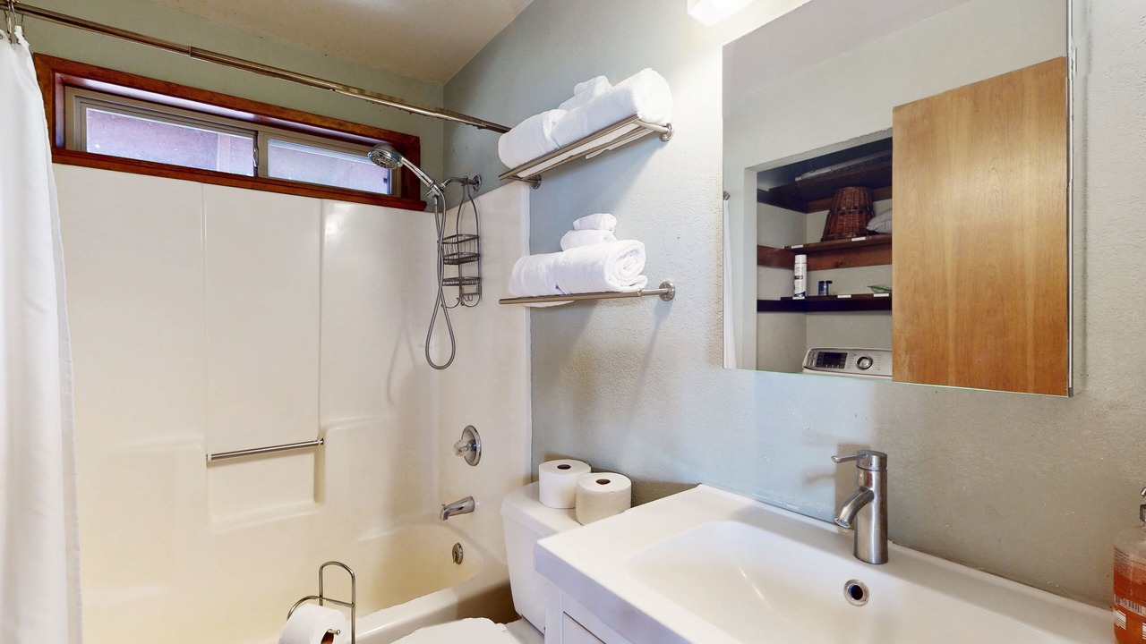 Photo of Bathroom in Pioneer Trail