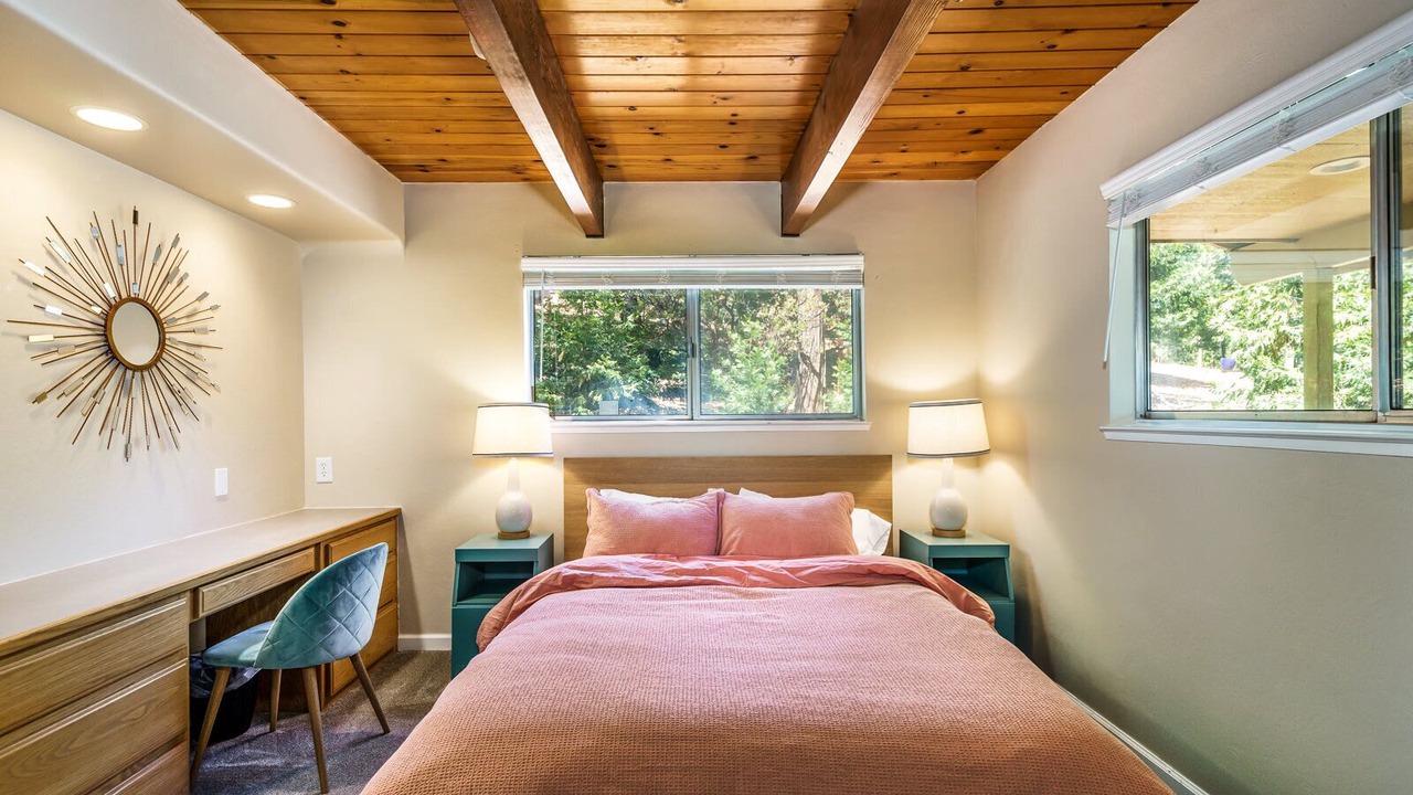 Photo of Bedroom in Phoenix Lake-Cedar Ridge