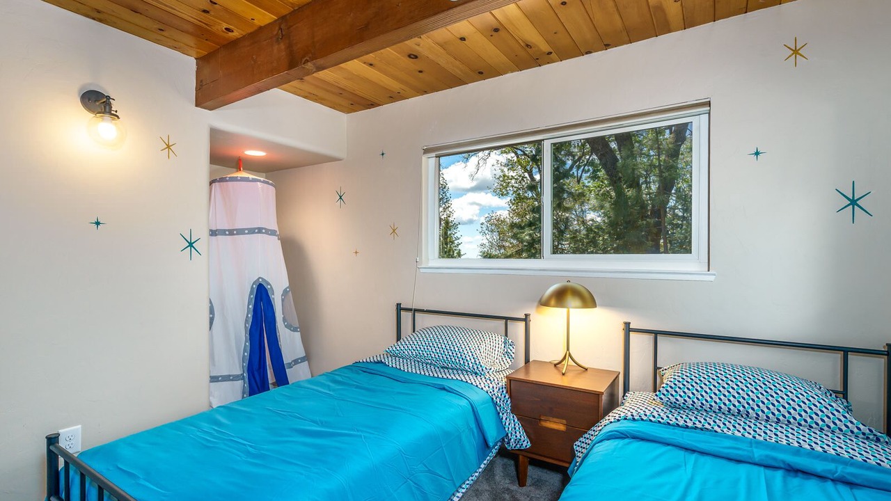Photo of Bedroom in Phoenix Lake-Cedar Ridge