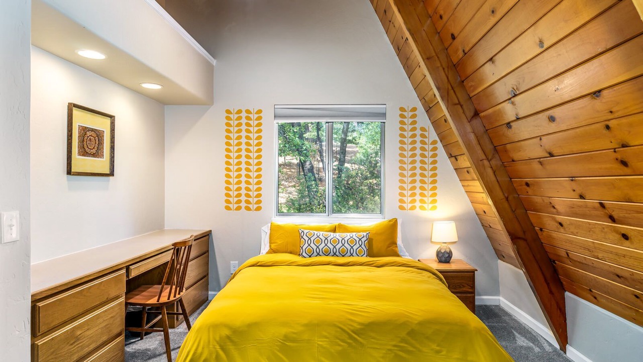 Photo of Bedroom in Phoenix Lake-Cedar Ridge