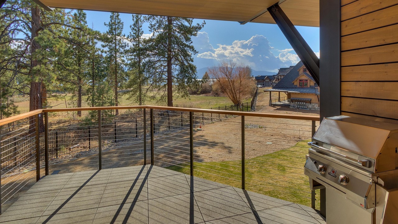 Photo of Patio Balcony in Stateline