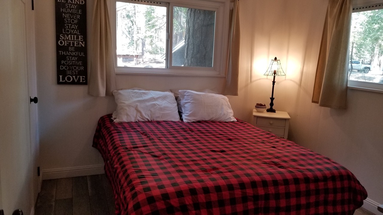 Photo of Bedroom in Cold Springs