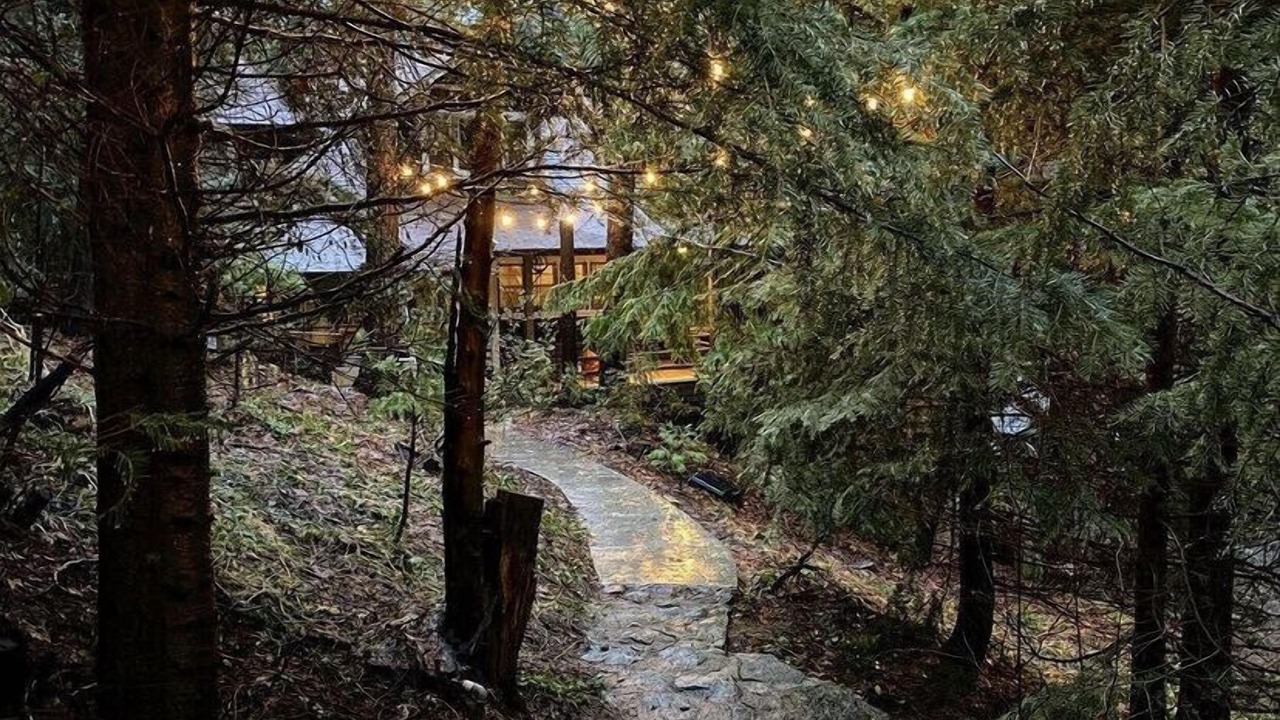 Photo of Outdoor in Posey