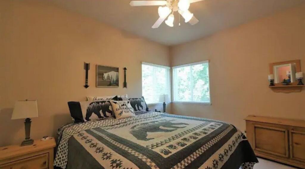 Photo of Bedroom in Shaver Lake